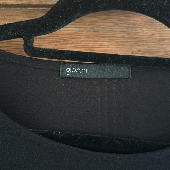 Gibson peplum top with bell sleeves - Picture 2 of 6